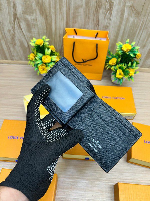 LOU_I_S_VU_ITTO_N_WALLET_V750