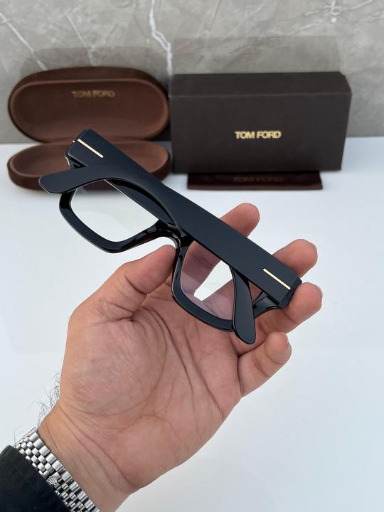 TO_M_FO_RD 4184 PREMIUM GLOSSY SUNGLASSES.