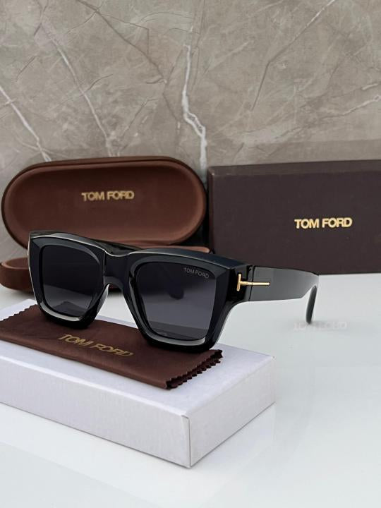 TO_M_FOR_D 4184 GLOSSY BLACK sunglasses