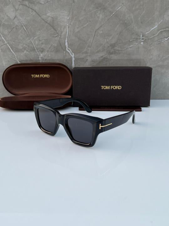 TO_M_FOR_D 4184 GLOSSY BLACK sunglasses