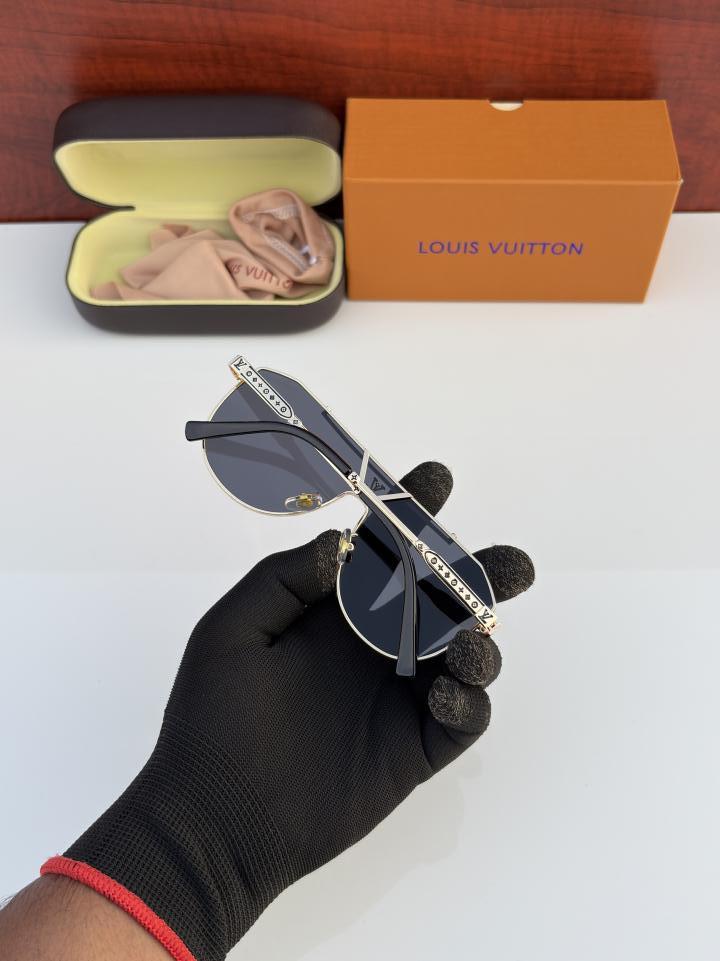 LOUI_S VUIT_TON 22295 GOLD BLACK