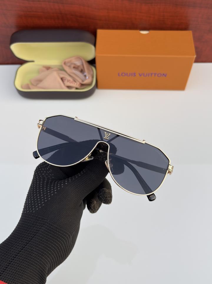 LOUI_S VUIT_TON 22295 GOLD BLACK