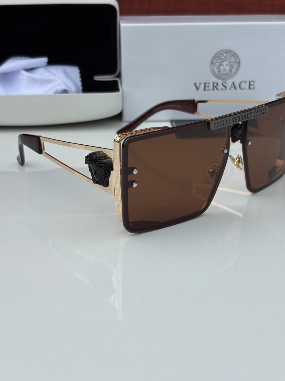 VER_SACE 58526 GOLDEN BROWN