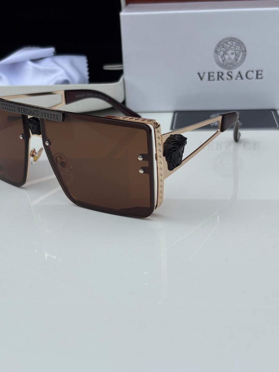 VER_SACE 58526 GOLDEN BROWN
