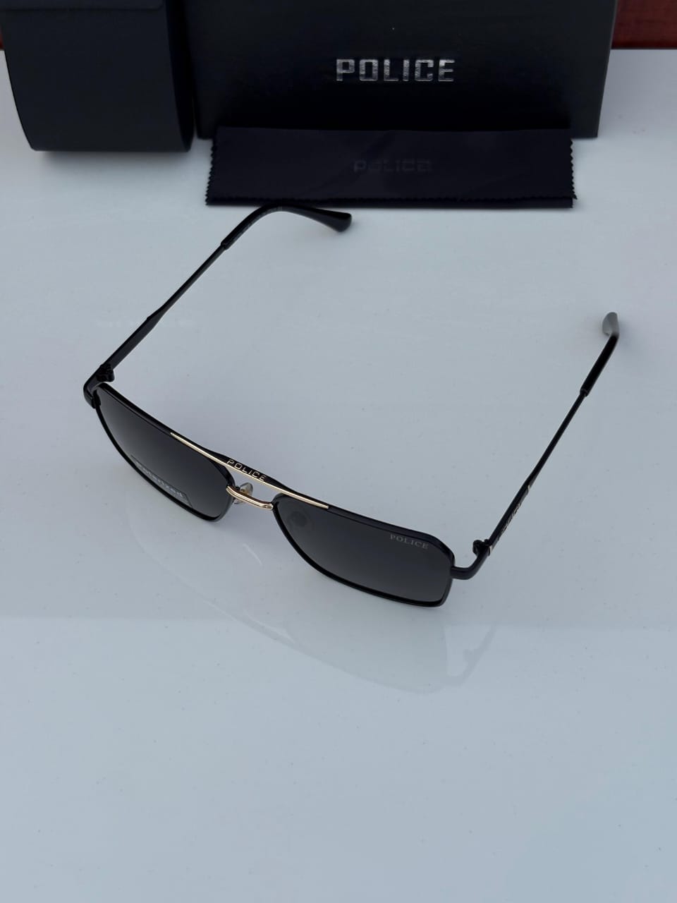 PO_LICE 58485 GOLDEN BLACK