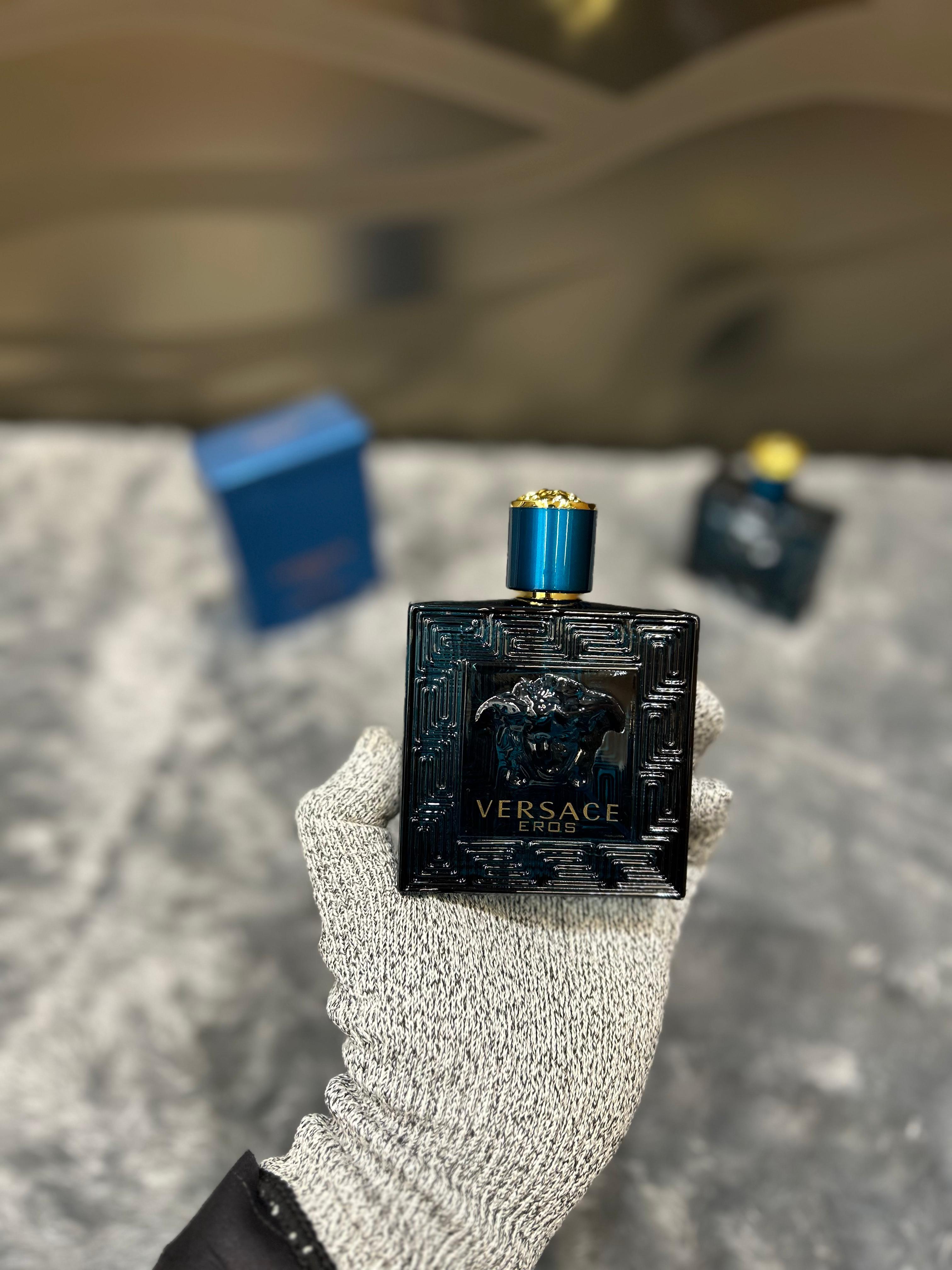 Ve_rsa_ce Eros EDT