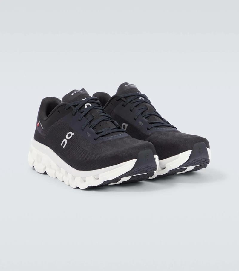 PRODUCT NAME: On Clo_ud_flow 4 Low Top Black
