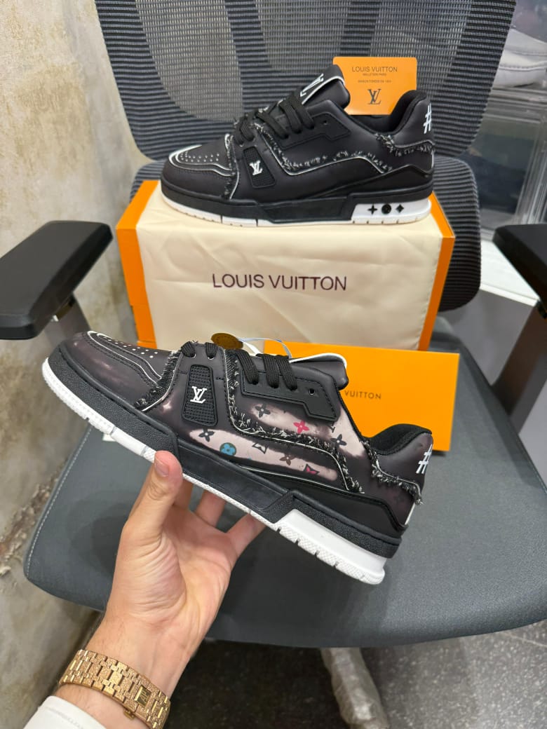 Lou_is_Vui_tton LV Civilist Trainer 2025