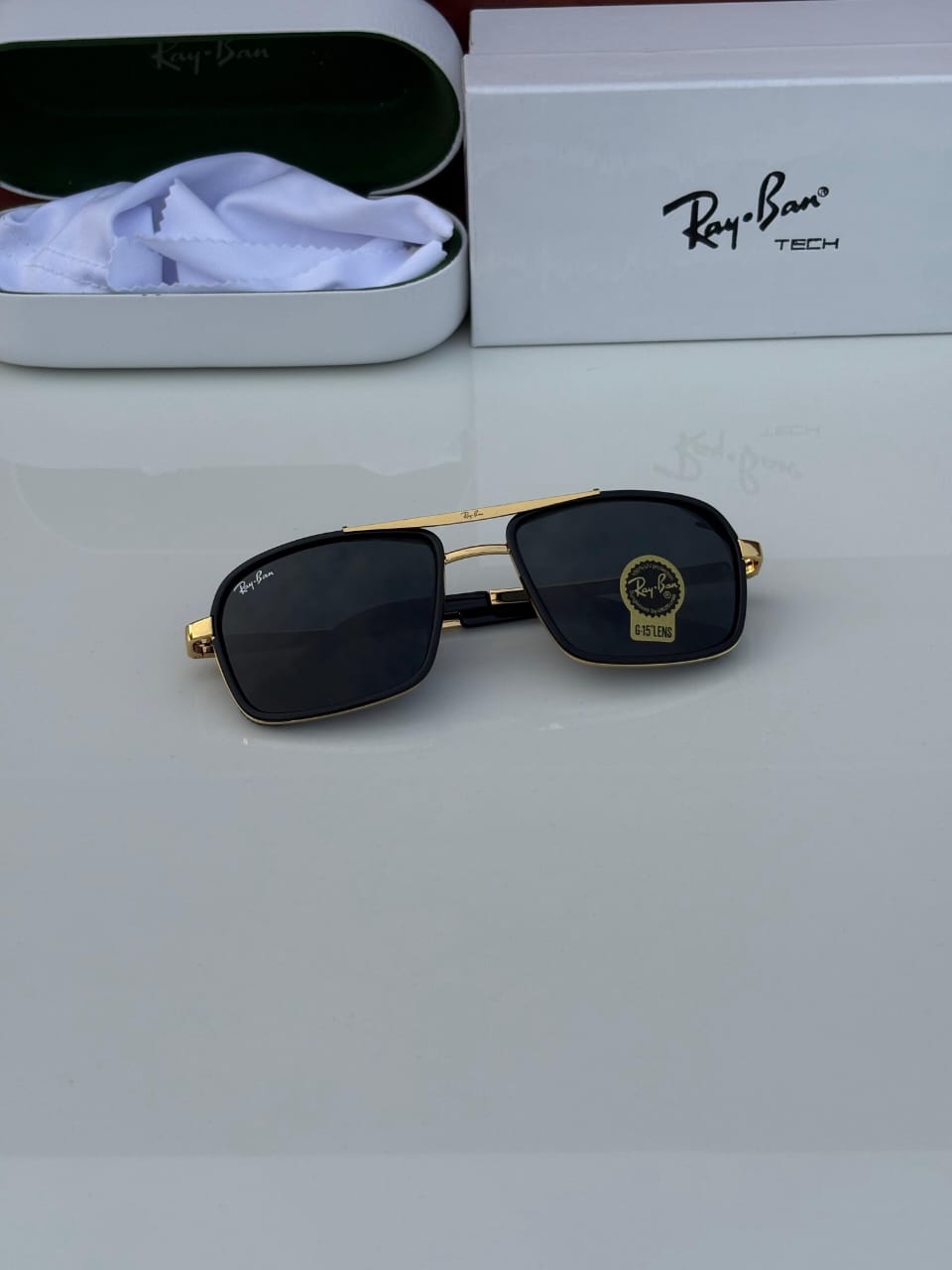 R_AY_BA_N 4413 GOLDEN BLACK GLASS QUALITY