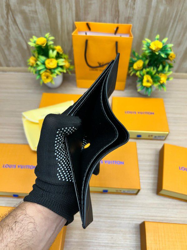 LOU_I_S_VU_ITTO_N_WALLET_V750