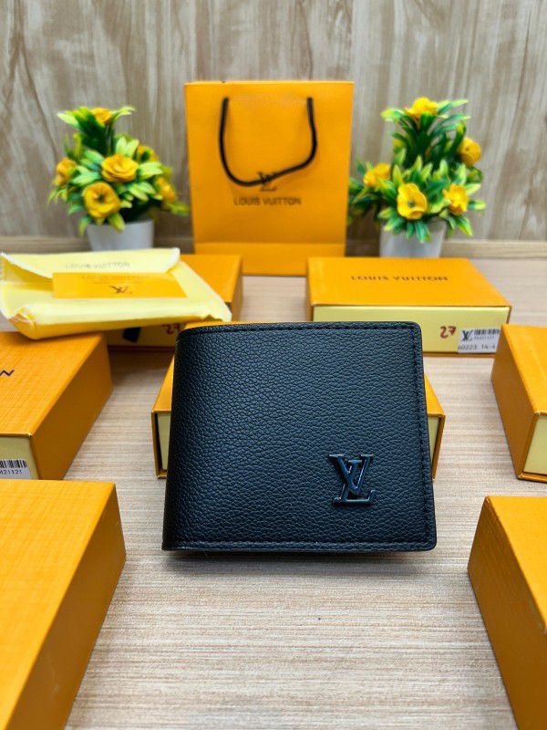 LO_UI_S_VUITTO_N_WALLET_V749